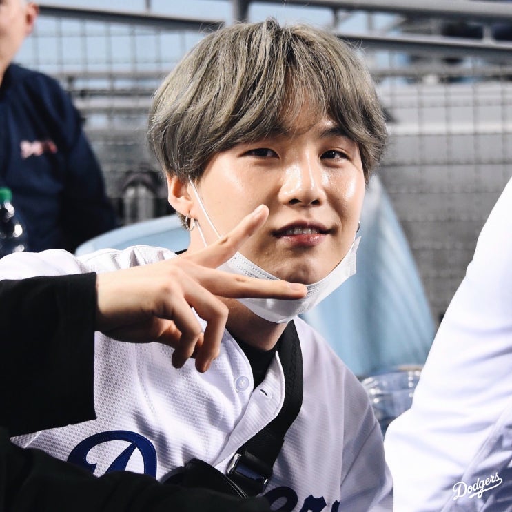  [방탄소년단 / 슈가] LA DODGERS 경기 보러 간 슈가 (류현진 선수 완봉 축하!)