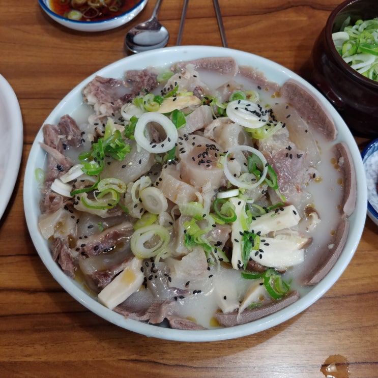  남성시장 맛집, 이수역 도가니수육은 여기가 쵝오!