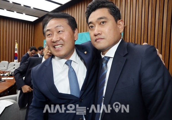  [정치오늘] 김관영 원내대표 결국 사퇴…“15일까지 임기 진행”