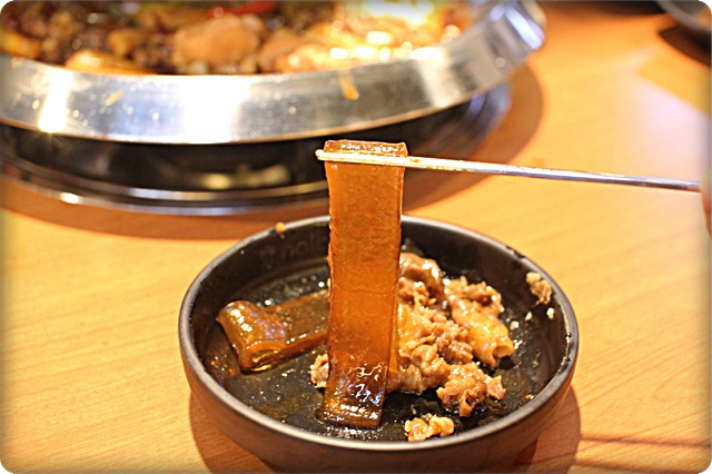  동대문롯데피트인 맛집 으로 좋은재료를 사용하고 가성비도 정말 좋으면서 먹으면 입안이 행복해지는 흥부찜닭 으로 오세요~