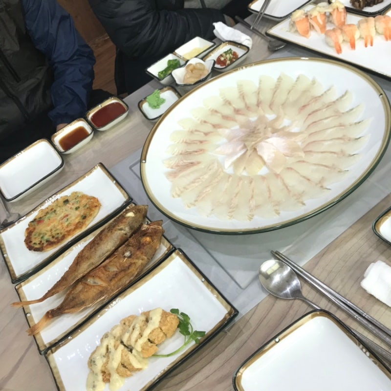 서천 맛집 - 섬마을횟집 음식가지수가 많아요~~