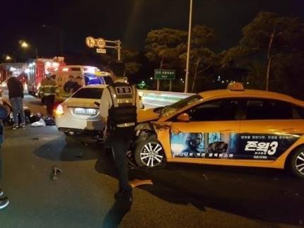 '미스터리' 고속도로 여배우 사고, 한지성은 왜 2차선에 정차했나 '미스터리' 고속도로 여배우 사고, 한지성은 왜 2차선에 정차했나