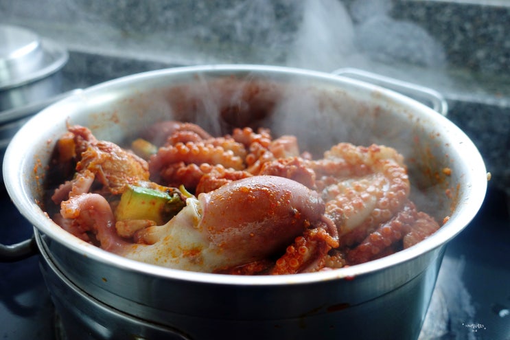  펜션음식 고민일 땐? 간단캠핑요리 춘천원조닭갈비