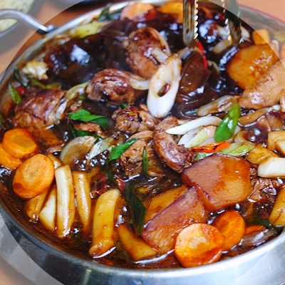  동대문롯데피트인 맛집 흥부찜닭에서 유튜버 도로시가 즐겨먹는 중국당면 드디어 맛보다!