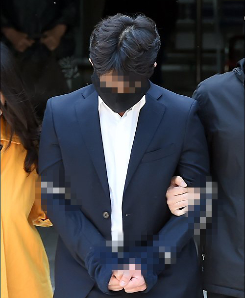  소녀시대 유리 오빠 권혁준,  준강간 혐의로 유치장행