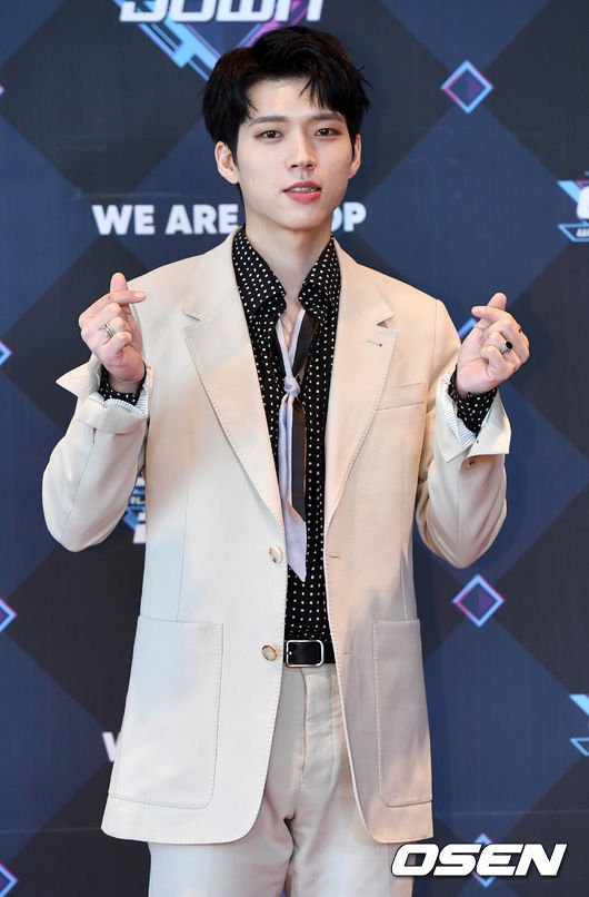  [인피니트/우현]190509 엠카운트다운 포토타임 기사 사진