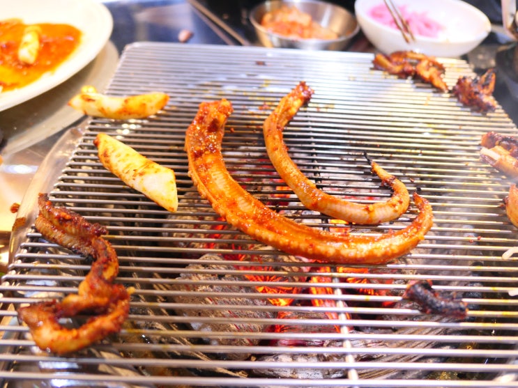  부천대 맛집 황가네 꼼장군 숯불에 구운 꼼장어