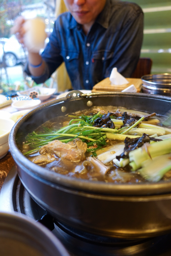  파주 심학산 맛집 :: 명품 보양식 능이버섯백숙전문점 솔덕(솔 DUCK) 회식장소 가족모임 장소로 좋은 파주 출판단지 오리백숙 맛집