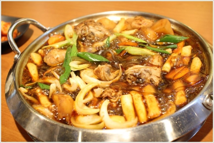  동대문닭한마리 맛집 흥부찜닭에서 맛있는 찜닭 드셔보세요~