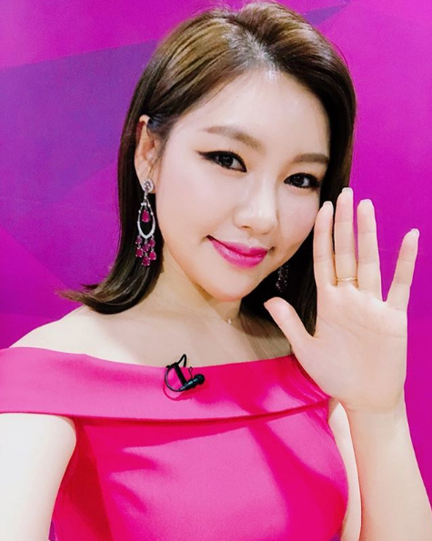 '라디오스타' 측, "'미스트롯' 眞 송가인 출연, 5월 중 방송" '라디오스타' 측, "'미스트롯' 眞 송가인 출연, 5월 중 방송"