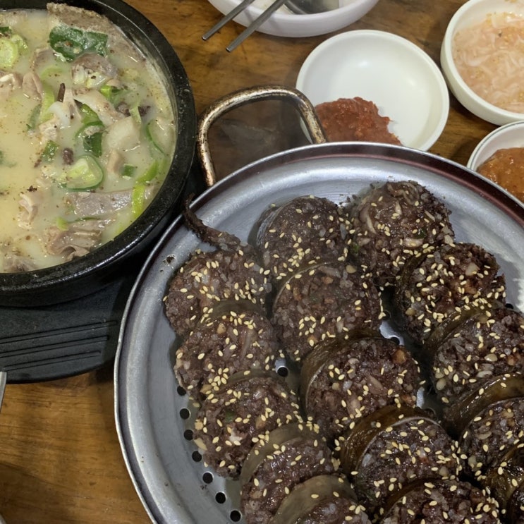  청량리 고향집 아바이 왕순대, 기승전피순대, 순대국