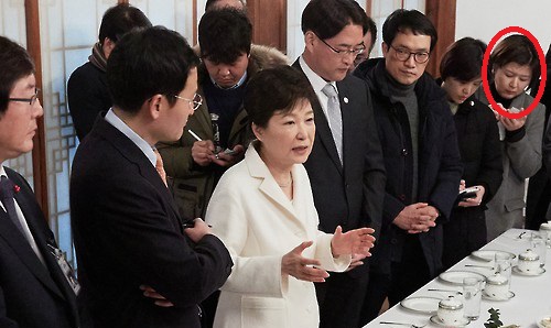  송현정 기자에게 필요한 것은 바로 전두환 각하