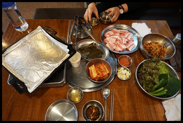  맛있는녀석들로 인기끌었던 냉동삼겹살~ 평촌 안양에 있는 냉삼맛집 비호식당소개해요~
