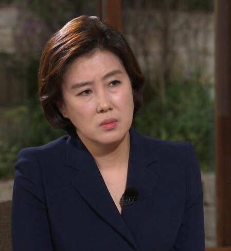  송현정 기자, ‘문재인 대통령 대담’ 태도 논란···kbs 시청자게시판 '공분'