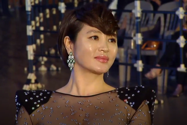  2019 백상예술대상 김혜수만의 아우라