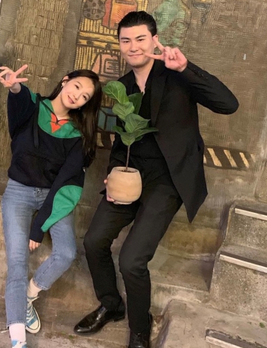  카더가든 차정원 인스타그램 강민경 김유재 매니저 전지적 참견 시점 토요일 예능 "흥미로워요.