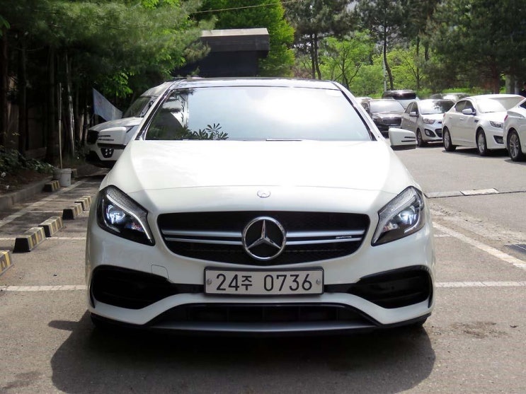  벤츠 A클래스 W176 A45 AMG 4MATIC / 2016년식 / 56,704km / 오토 / 가솔린 / 377452253