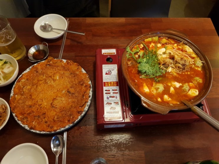 동네술집 일산 백석동 진격의포차 김치전 짱짱맨!