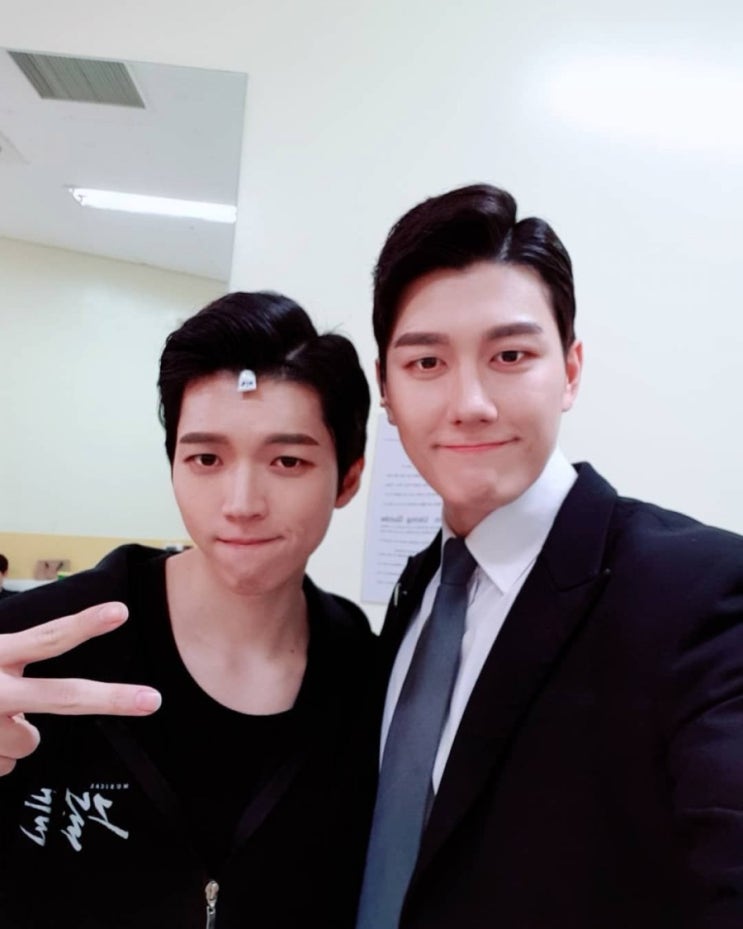  [뫼비우스의띠] 190509 우현 관련 인스타그램