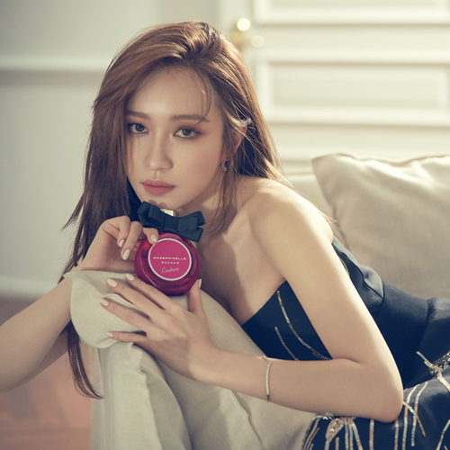  연예인향수 EXID 하니향수 마드모아젤 로샤스 꾸뛰르 우아해