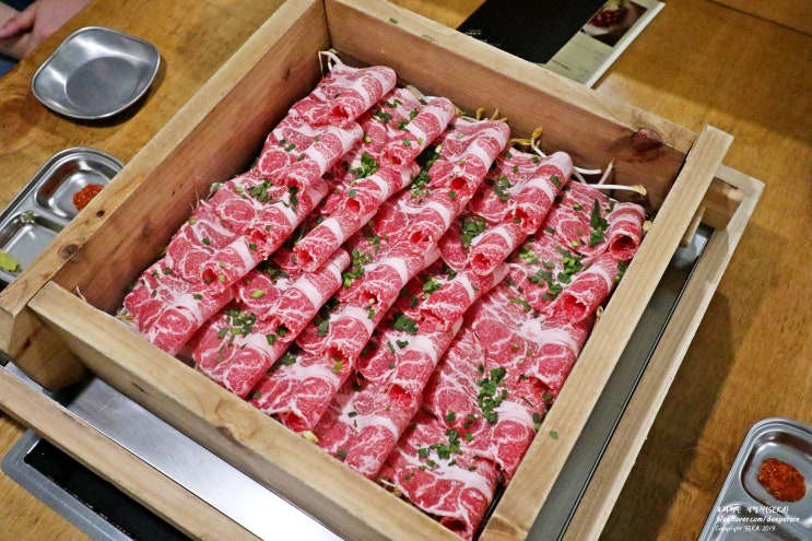  분당 정자동 맛집 < 방이편백 육분삼십 > 담백한 고기집