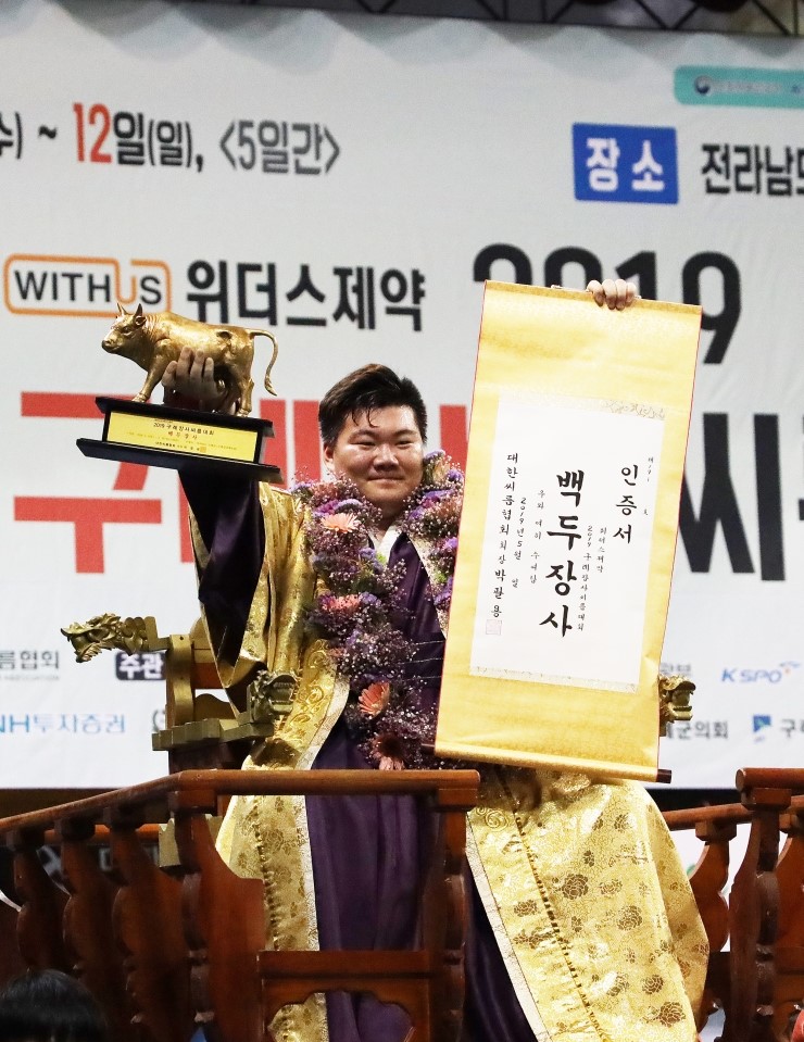  2019구례장사씨름대회,‘백두 오정민.한라 손충희.금강 전도언, 태백 윤재필’장사 등극/제5회 전남독서문화한마당 성료-책과 자연, 사람의 향기가 넘쳤다/ 순천시, 신대지구 ‘생태회랑 버스킹’  - 신대지구 버스킹, 문화의 연금술사 역할 톡톡  [전남조은뉴스/조순익 기자]  
