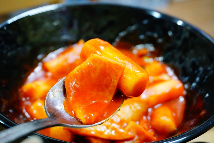  용산 떡볶이 맛집 매콤달콤 맹식이네옛날떡볶이 with 눈꽃수제 새우튀김 까지!