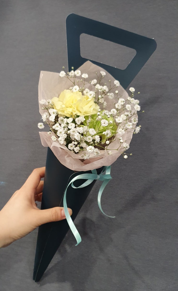  상암동꽃집 / 한 두송이 귀여운 꽃포장 / 안개꽃 카네이션 장미 자나장미 빨간 장미 로즈데이 / 소담한 꽃 선물 / 풍성한 꽃다발 / 꽃말 / 송이별 장미 선물