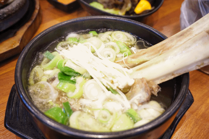 대전갈비탕맛집 홍갈비~석갈비도 먹고 갈비탕도 먹고~탄방동 가게가 넓어서 좋네요. 대전갈비탕맛집 홍갈비~석갈비도 먹고 갈비탕도 먹고~탄방동 가게가 넓어서 좋네요.