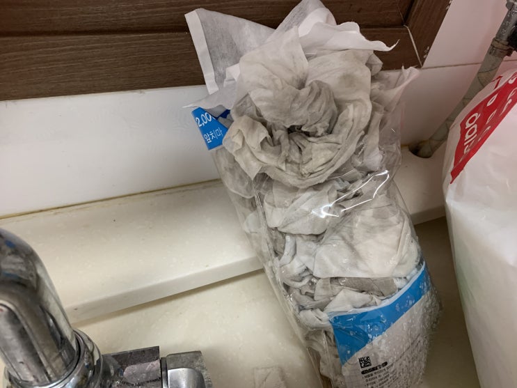  용산 원룸 입주청소 애완동물 냄새 제거 바닥청소