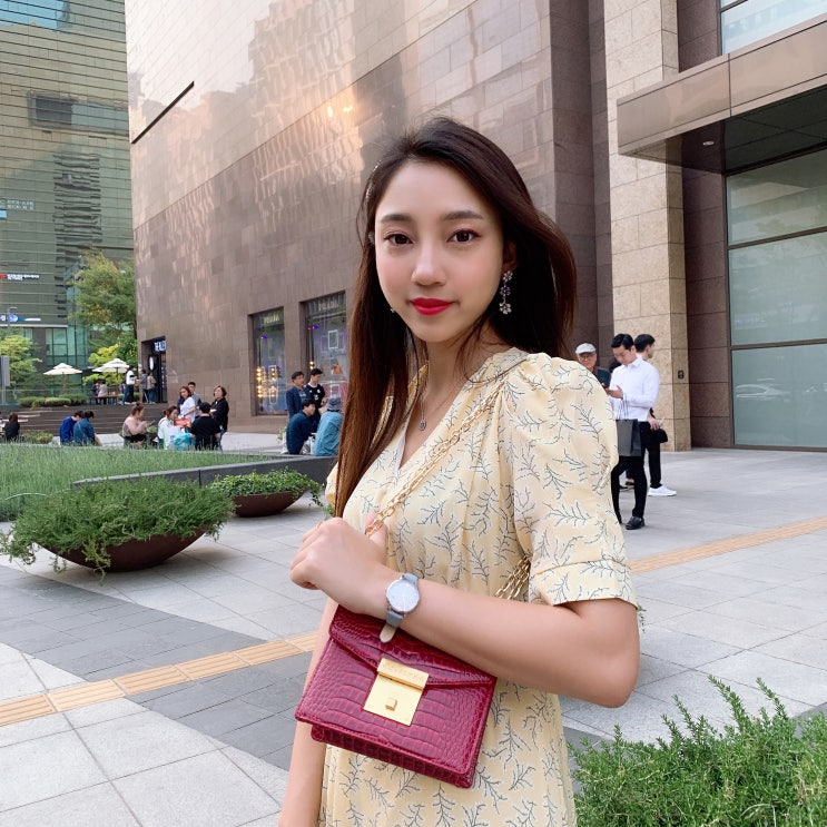  올리비아버튼 으라차차와이키키 문가영 시계 넘나 예쁘쟈나