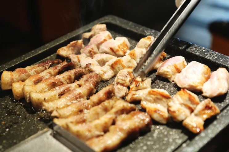  방이동 먹자골목 '하남돼지집' 훌륭하다!