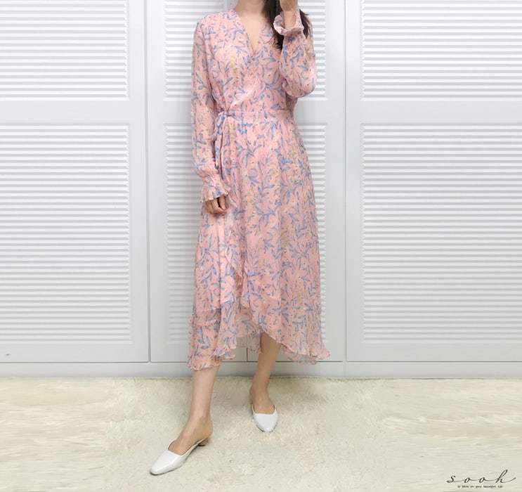  바네사브루노 스타일의 아이린 핑크 실크 쉬폰 롱원피스로