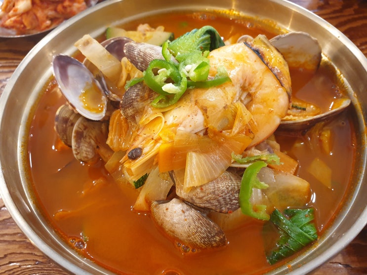  공항동 맛집 칼국수식당 칼스토랑 - 여긴 줄서서 먹는 진짜맛집!!!