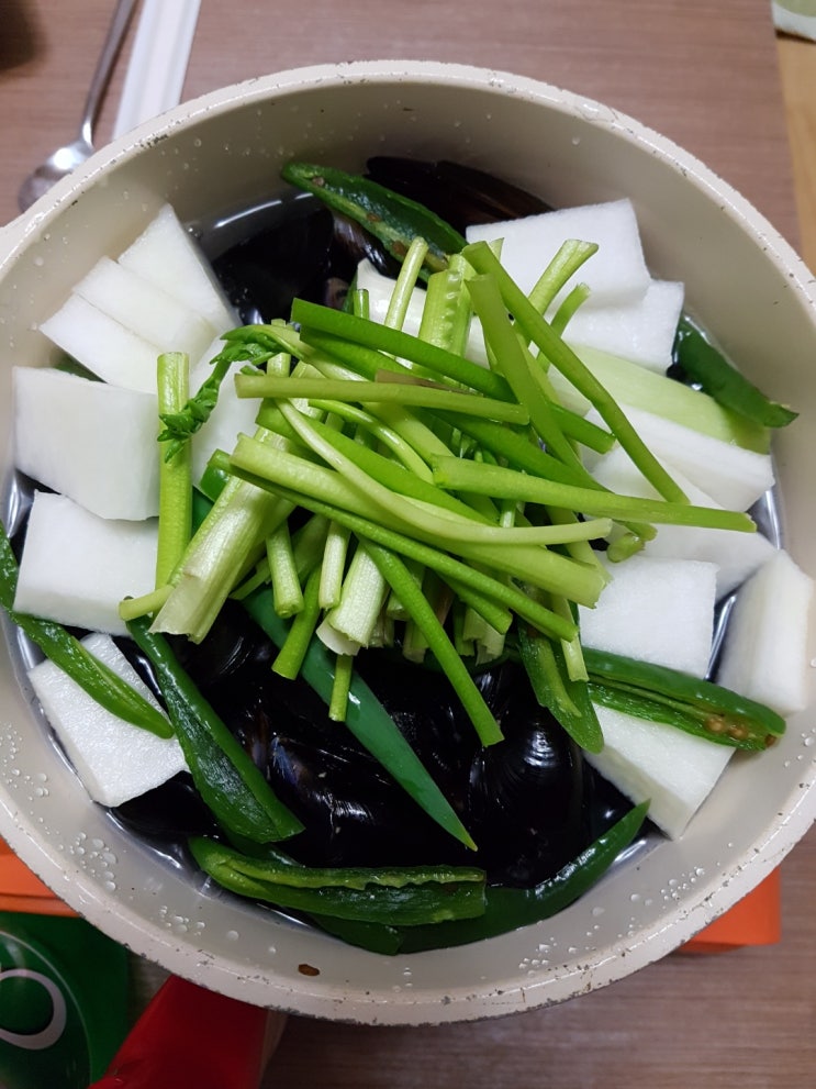  홍합탕만드는법 너무 쉬워서 허탈해요