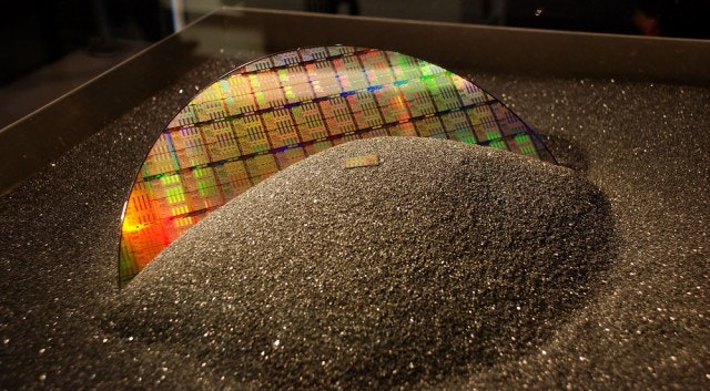 인텔 INTEL CPU 제작 과정 Sand to Silcon 모래 실리콘 회로제작 웨이퍼 패키징 영상 : 네이버 블로그