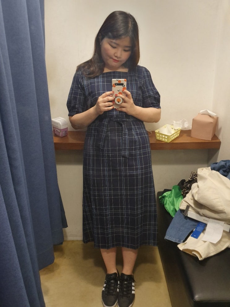  구로디지털단지 로미스토리 : 세일 상품이 많아요!
