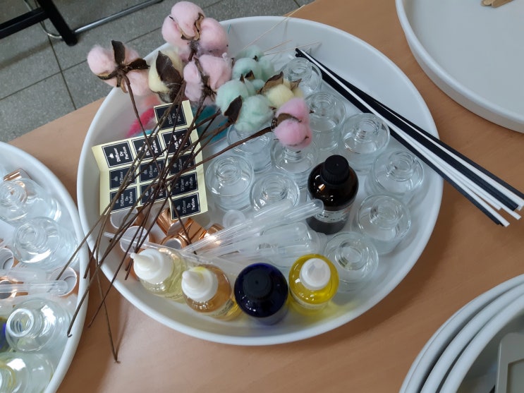  경북농민사관학교 대구가톨릭대학교 치유및복지원예사과정 디퓨져 만들기 디퓨저 방향제 만드는 방법 실습을 했어요*^^*