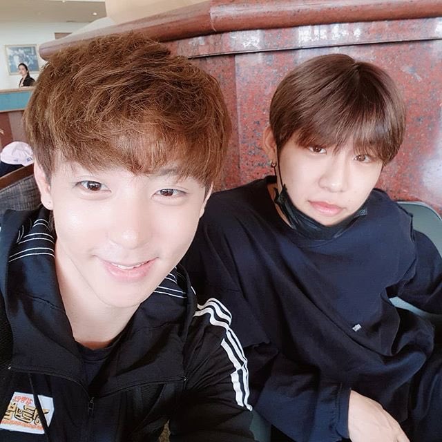  박우진 - 190511 현우님 인스타  오늘밤 9시 정글의법칙 많이사랑해주세요!!
