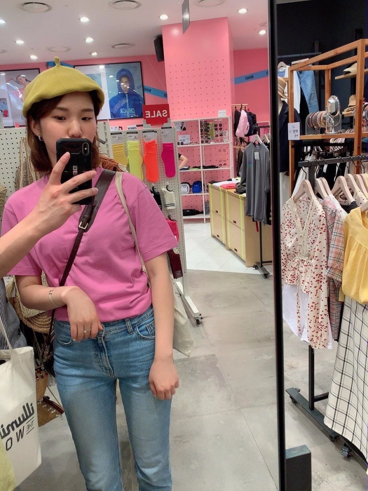  [5월 데일리룩 추천] 유니클로 U크루넥 반팔 + 연청바지