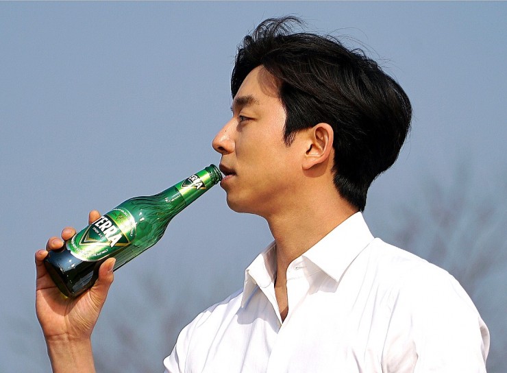  배우 공유의 맥주 테라 출시
