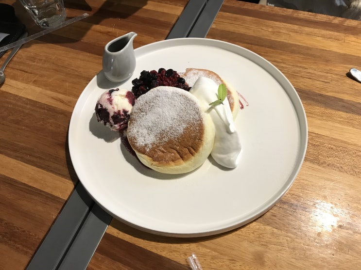 홍대 폴인팬케이크 PAULIN PANCAKE 수플레 팬케이크 홍대 폴인팬케이크 PAULIN PANCAKE 수플레 팬케이크