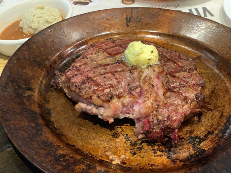 빕스 원파운드 스테이크 세트 (샐러드바 2인 가격 포함) 주말 저녁 빕스 원파운드 스테이크 세트 (샐러드바 2인 가격 포함) 주말 저녁