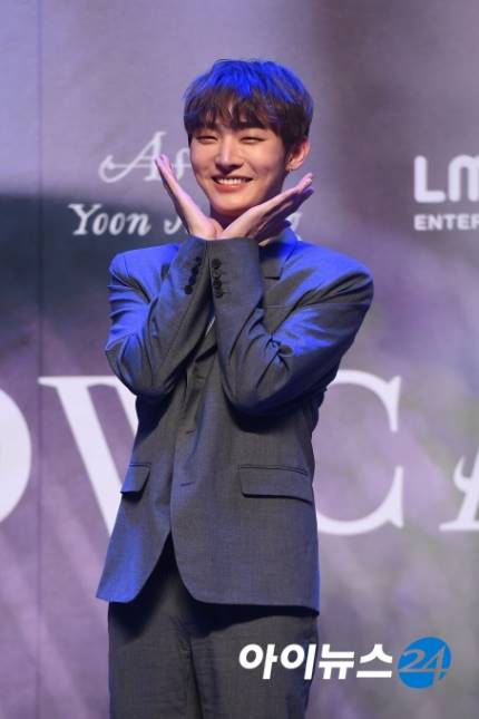 워너원 윤지성, 오늘(14일) 현역 입대…신곡 '동화' 발표 "밥알들에게 하고 싶은 말" 워너원 윤지성, 오늘(14일) 현역 입대…신곡 '동화' 발표 "밥알들에게 하고 싶은 말"