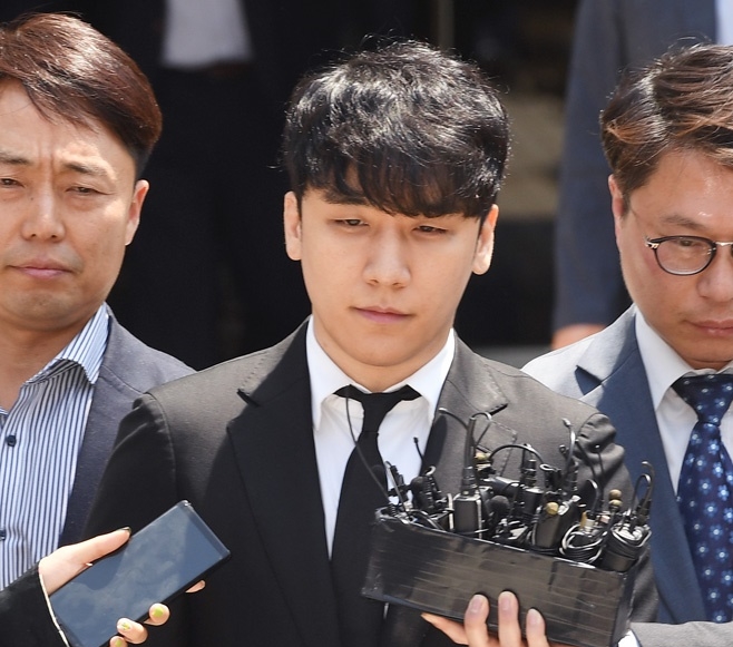  승리 구속영장 기각 "구속 필요성 인정 어렵다" / 전국 최고 전자담배 【MOOKO】 무코전자담배(시가82본점)