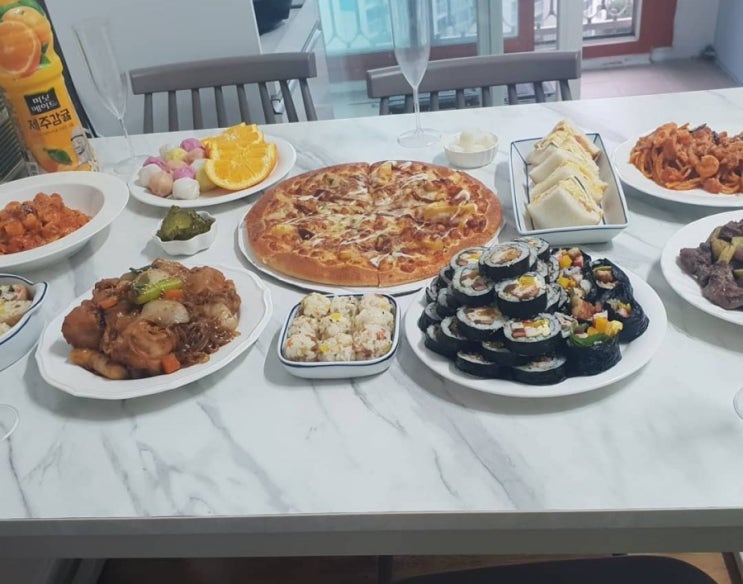  사군자 모임, 집들이가서 사육 당할뻔, 배터지게 먹고 왔어요