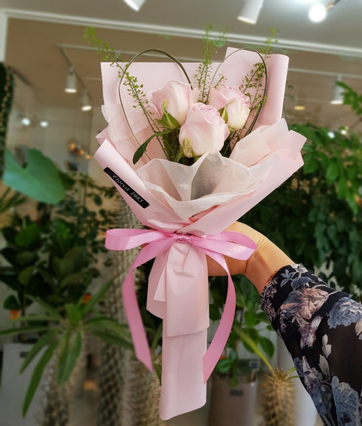  5월14일 '로즈데이' '미니하트꽃다발' 주문건입니다^^  전화주세요~[전주꽃집 효자동꽃집 신시가지꽃집 도청근처꽃집 홍산초근처꽃집 전주예쁜꽃집 플로리스트1985]