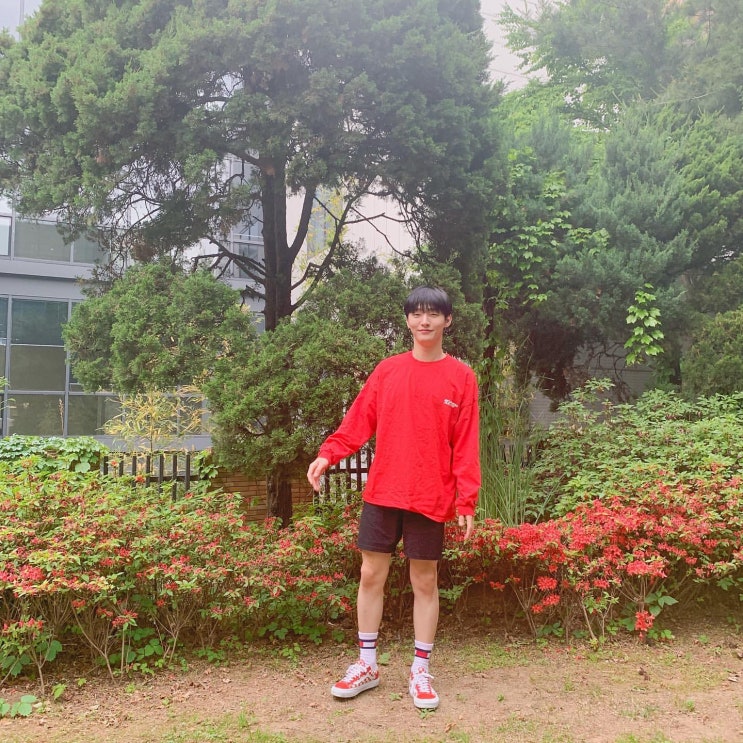  윤지성 - 190513 [ 인스타 ] c️ 머리 자르기전 올린 사진인가봐요 ㅠ 