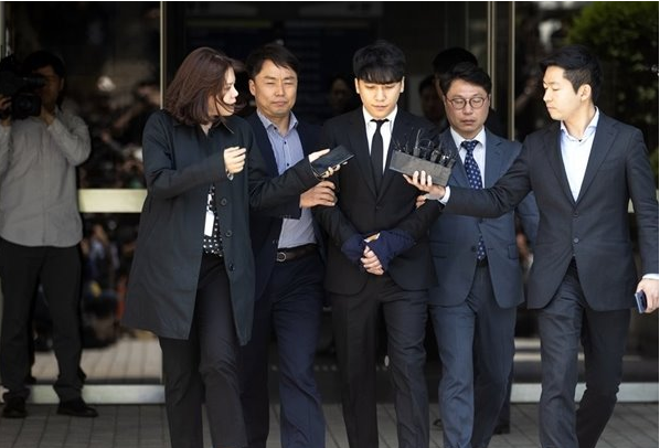  승리 구속영장 기각? 다 동일 판사 (승리가 미소띤 이유..)