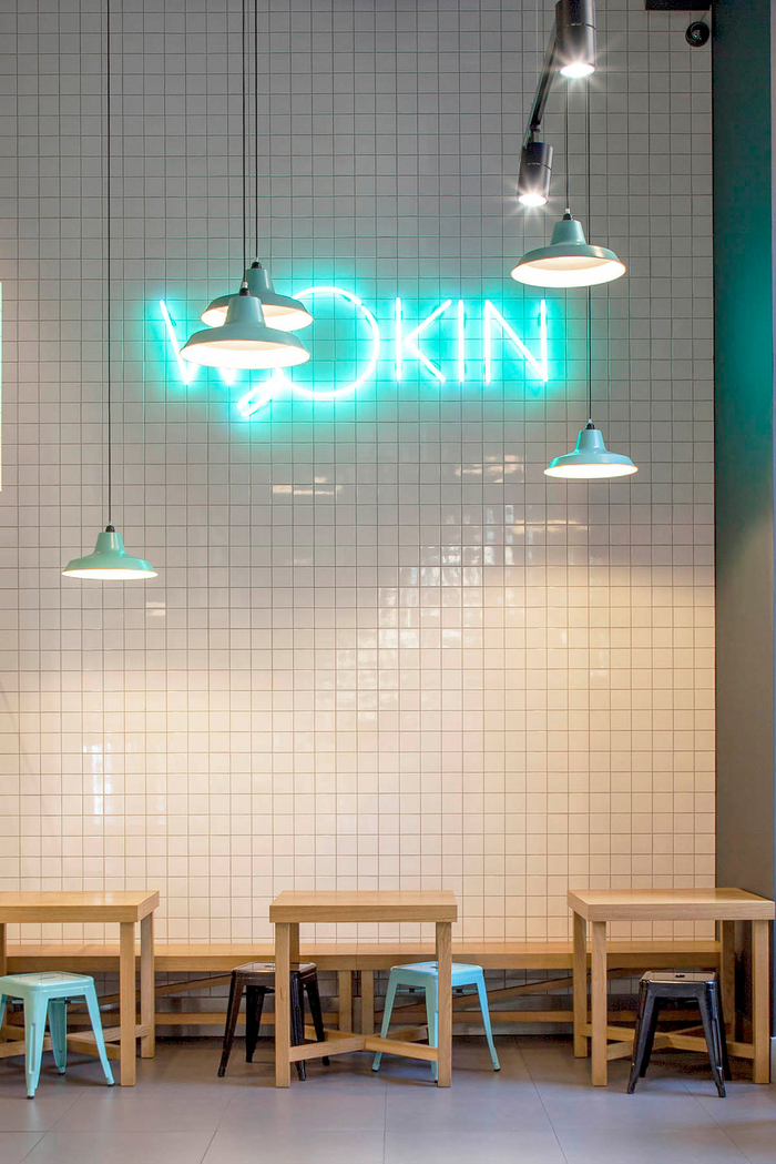  프라하 맛집, 웍인(WOKIN) 캐주얼 스타일의 컵누들